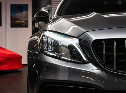 Mercedes-Benz - C-class