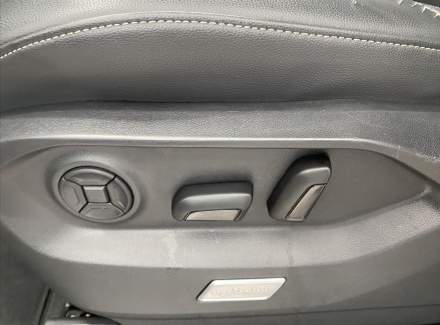 Volkswagen - Touareg