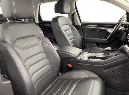 Volkswagen - Touareg