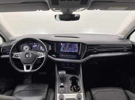 Volkswagen - Touareg