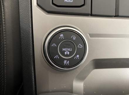 Volkswagen - Touareg