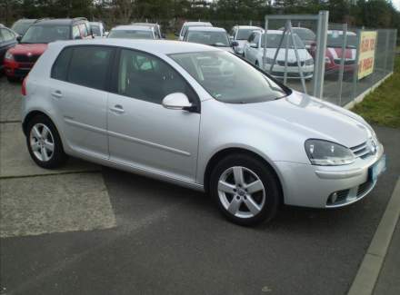 Volkswagen - Golf