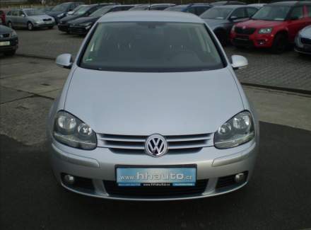 Volkswagen - Golf