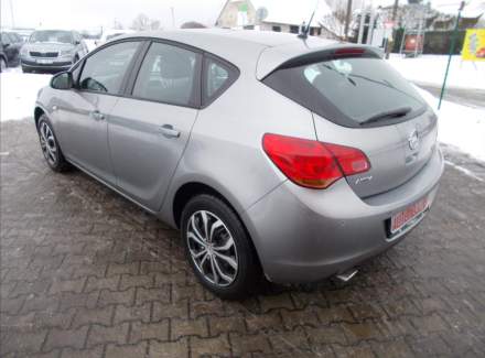 Opel - Astra
