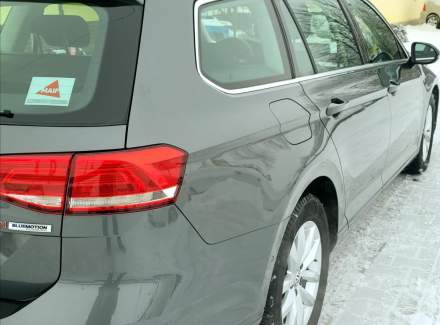 Volkswagen - Passat