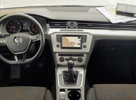 Volkswagen - Passat