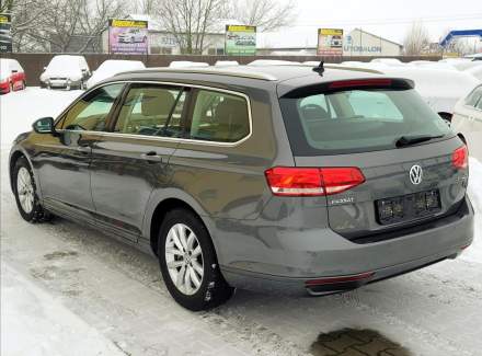 Volkswagen - Passat