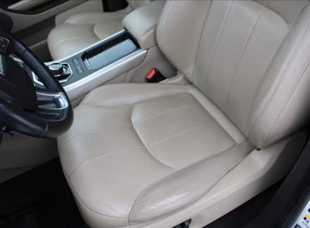 Land Rover - Range Rover Evoque