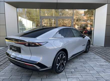 Mazda - 6e