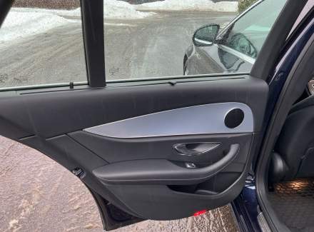 Mercedes-Benz - E-class