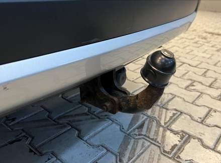 Mitsubishi - Outlander