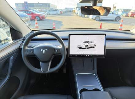Tesla - Model Y