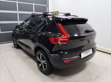 Volvo - XC40