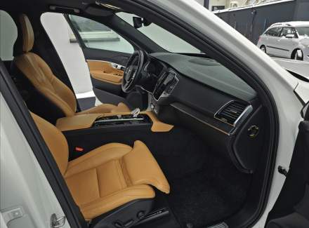 Volvo - XC90