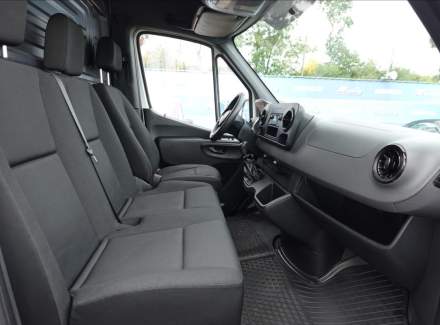Mercedes-Benz - Sprinter