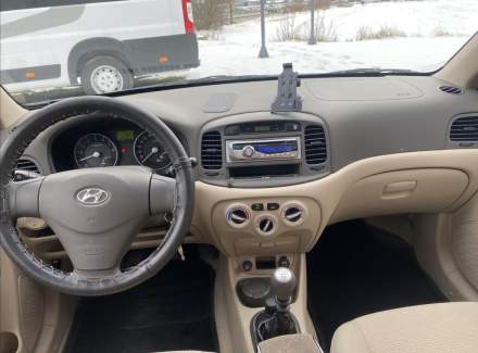 Hyundai - Accent
