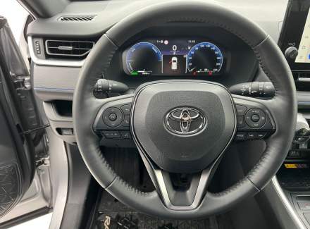 Toyota - RAV 4
