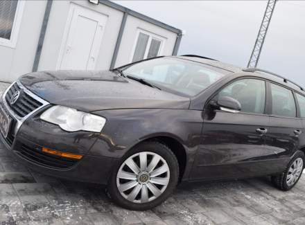 Volkswagen - Passat