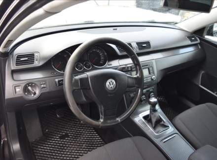 Volkswagen - Passat