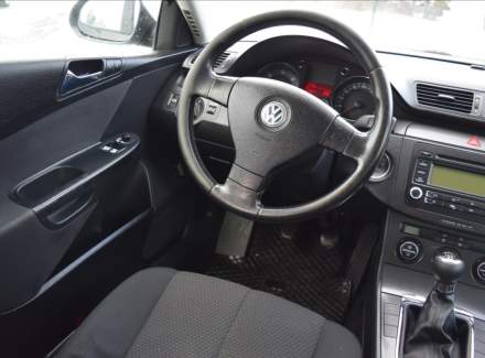 Volkswagen - Passat