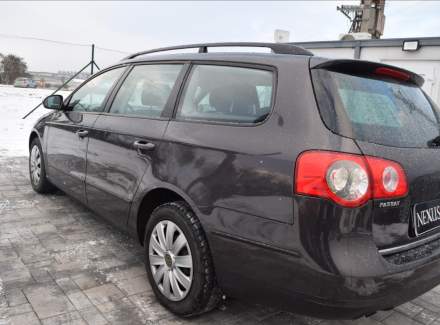 Volkswagen - Passat