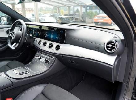 Mercedes-Benz - E-class