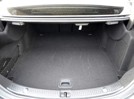 Mercedes-Benz - E-class