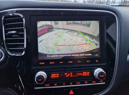 Mitsubishi - Outlander