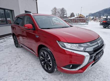 Mitsubishi - Outlander