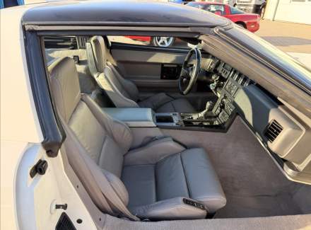 Chevrolet - Corvette