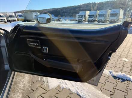 Chevrolet - Corvette