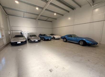 Chevrolet - Corvette