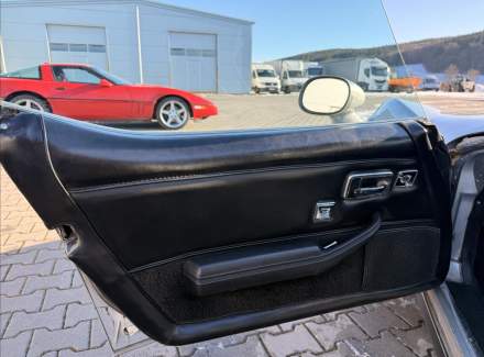 Chevrolet - Corvette