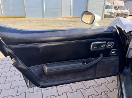 Chevrolet - Corvette