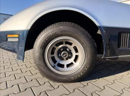 Chevrolet - Corvette