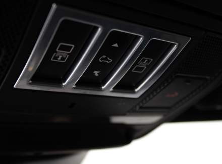 Land Rover - Discovery