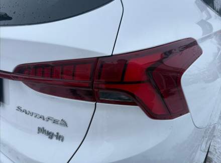 Hyundai - Santa FE