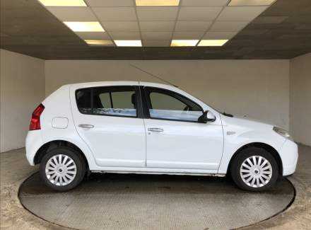 Dacia - Sandero