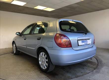 Nissan - Almera