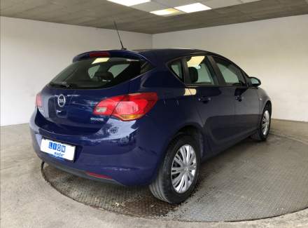 Opel - Astra
