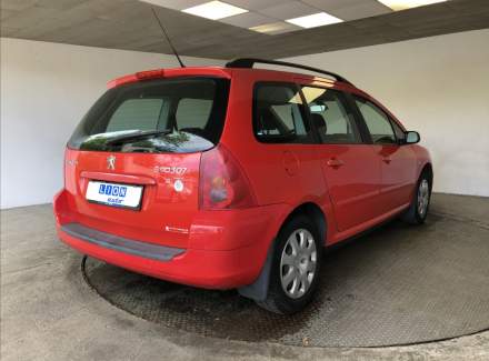Peugeot - 307