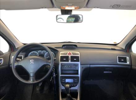 Peugeot - 307