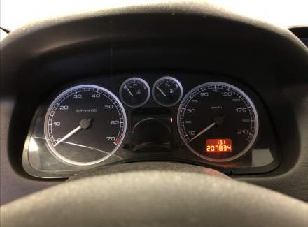 Peugeot - 307