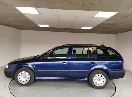 Škoda - Octavia