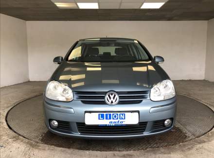 Volkswagen - Golf