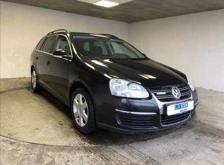 Volkswagen - Golf