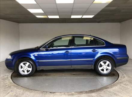 Volkswagen - Passat
