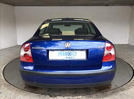 Volkswagen - Passat