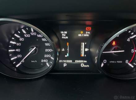 Land Rover - Discovery Sport