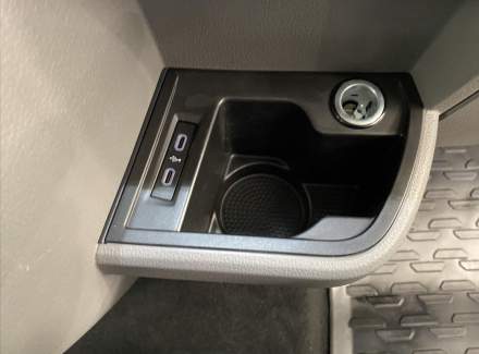 Volkswagen - Caravelle